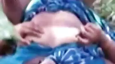 Village hardcore chut chudai of Indian bihari desi girl in forest