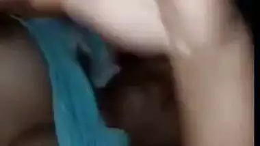 Big boobed Indian prostitute talking on phone during sex video