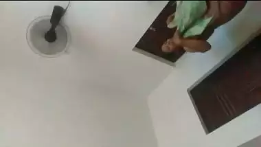 Mallu wife after bath nude before lover at home