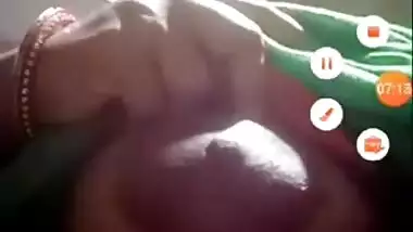 Horny man calls Desi hooker to see her XXX body parts and leak MMS