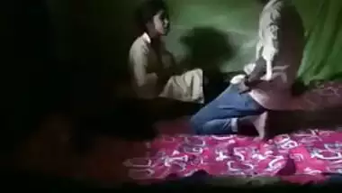 Desi girl has XXX sized dick for her hole in this MMS footage