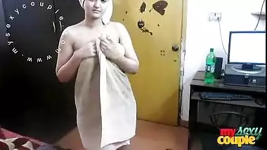 Indian Bhabhi Sonia After Shower Hardcore Sex With Husband Sunny Big Boobs