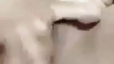 Bhabhi in pink bra goes nude in Bengali viral fingering