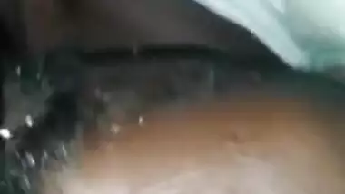 Desi housewife bares nipple but mustachioed guy licks it in XXX video