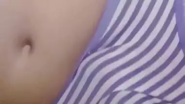 හිමින් කරන්න අනේ රිදෙනව මට 