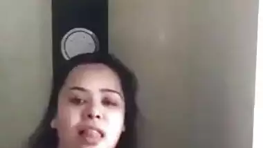 Gorgeous Desi aunty with huge XXX breasts fools around in bathroom