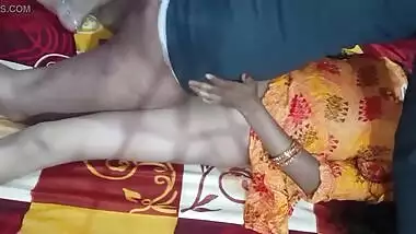 XXX action with Desi stepsister waits for man after he takes a shower