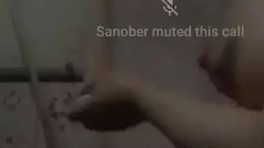 Today Exclusive- Paki Girl Showing Her Boobs And Pussy To Lover On Video Call