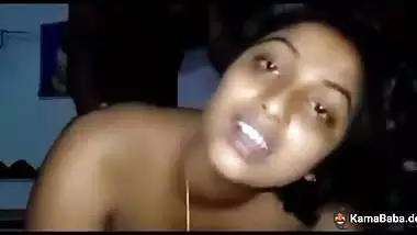 Seductive village girl’s hard desi chudai