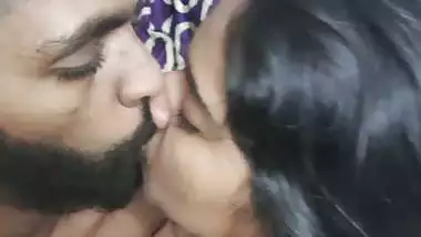 Mallu girl kissing her lover and big boobs showing