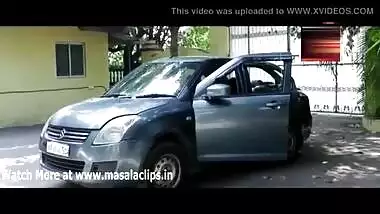 Desi hot sex video of a secretary with her employer in car outdoors