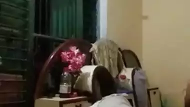 Horny desi randi showing in erotic mood client recording his mobile