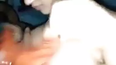 Amateur Desi bhabhi wearing new bra while devar recording n squeezing her boobs