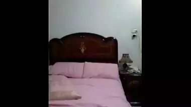 Desi Mumbai Aunty Nude at Home Fucked By Lover