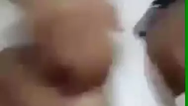 Bangladeshi Married Bhabi Showing And Saying ami Babuler Bou Enjoy the Bangla Talk