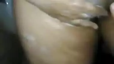 Big boobs desi swinger bhabhi nude bathing hubby recording n fingering