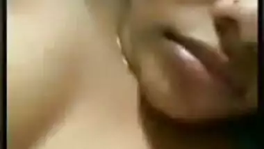Sultry Desi babe teases with her perky XXX tits and juicy pussy