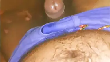 Desi bhabhi sucks and rides dude's XXX boner in homemade porn clip