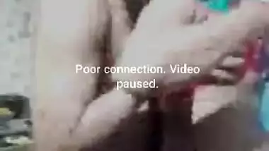 Horny Paid Desi Cpl Shows Blowjob and Romance on Vc Part 1