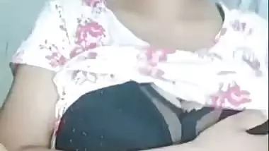 Two girls record their desi lesbian porn during a live show