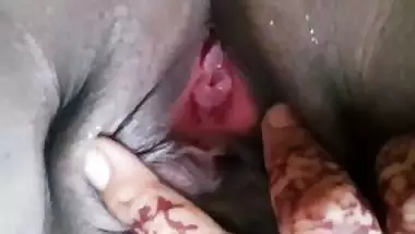 Chubby Bengali girl naked boob licking viral xxx