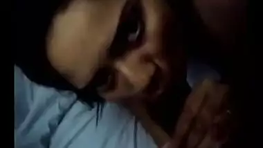 Shy Beauty Gives Oral pleasure Before Getting Twat Rubbed In Office