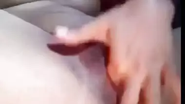 Desi maid Fingering selfie video