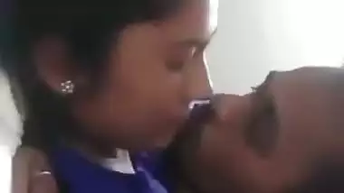 Indian mouthfucking with GF