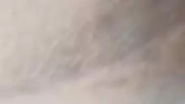 Fat Indian XXX bitch gets her juicy pussy hard fucked on cam MMS