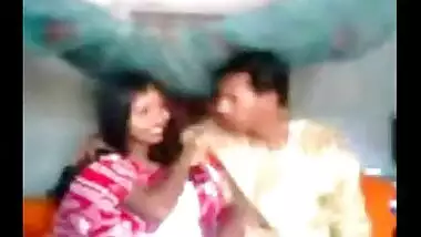 Indian hot sex video of a desi guy having fun with his amateur sister in law