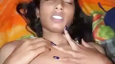 Bushy pussy slim girl fucking with moans viral sex