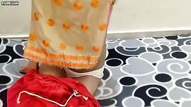 Desi sexy girl enjoy kr rahi hai padosi aaahiq ne jam kar chudai ki