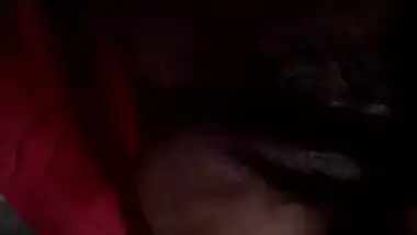 Fat Desi aunty shows on camera that her XXX bush is in need for sex