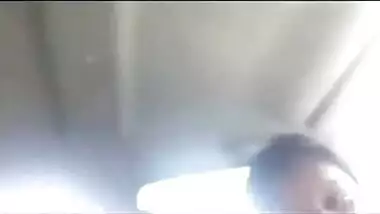 Free Indian sex video of desi wife giving outdoor fellatio in car