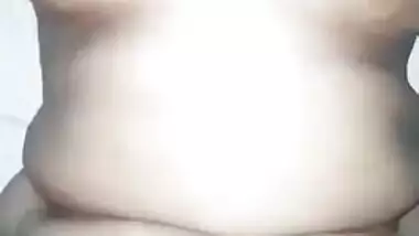 Mature chubby auntie gets her fat XXX twat plowed hard by Desi dude