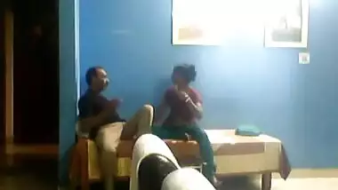 Bhabhi Boobs Show From Blouse.