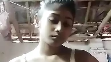 Desi village bhabi show her boobs