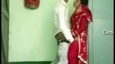 Indian gal caught drilled by lover in standing pose in Desi mms video