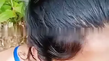 Outdoor HD desi porn of a sexy girl fucking in bushes