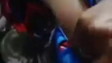 Indian beauty gets very horny exposing boobs in solo porn sex show