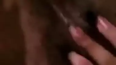 Desi cute girl very hot fingering