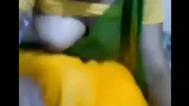 Amateur Desi MILF flashes her XXX boobs during sex cam show at home