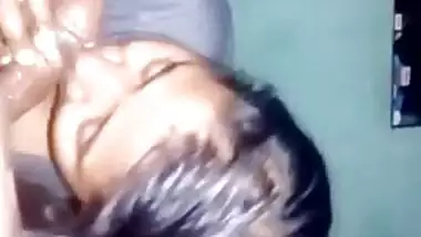 Hungry desi XXX slut gives a wet blowjob to her best friend MMS