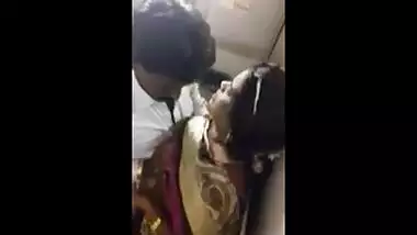 Tamil mms scandals of big boobs bhabhi doing outdoor sex in running train