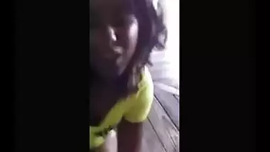 Free Indian porn of college girl gives blowjob to her senior