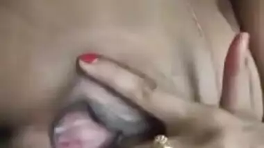 Cute Desi college girl shows her perfect tits and tight pussy on XXX cam