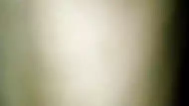 Whore sits with spread XXX legs but Indian boy films a close-up sex video