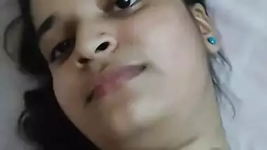 Penis Penetration of Shy Girl in Oyo – “Are Abhi gaya hi ni hai”