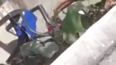 Indian caught XXX porn! Bhabhi bathing nude outdoors video from village