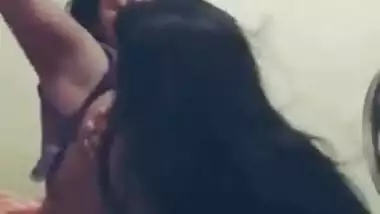 Srilankan Desi Lesbian girls have XXX sex in a horny mood MMS